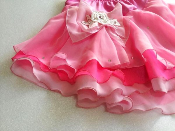 画像2: ふわふわりぼんのジョーゼット3段スカート（ピンク系）スワロフスキーラインストーン付き (2)